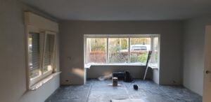Stucadoor muur glad gestreken